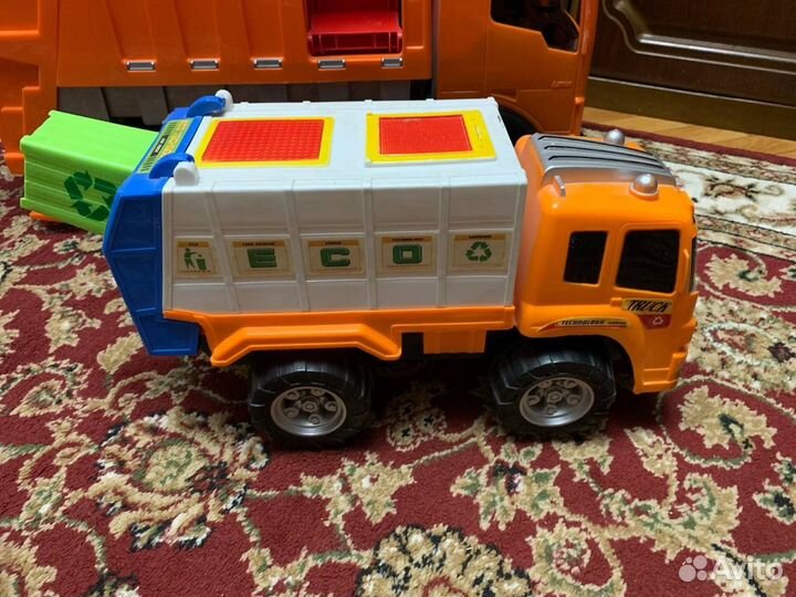 Мусоровоз машинка