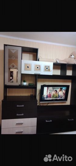 Стенка в гостиную