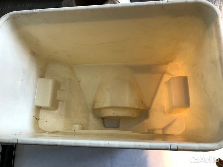 GA9714 бункер под семена Kinz (кинза)