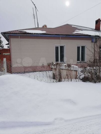 Дом 42 м² на участке 3 сот.