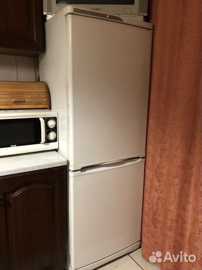 Холодильник бу стинол