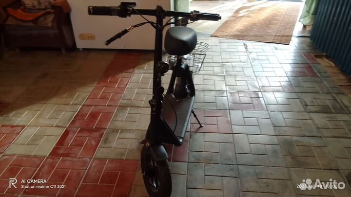 Продам на запчасти электро самокат kugoo c1