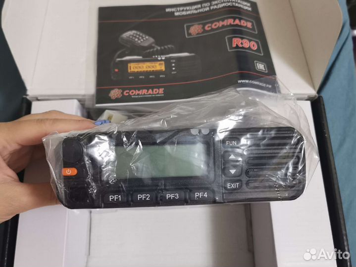 Мобильная радиостанция comrade-R90