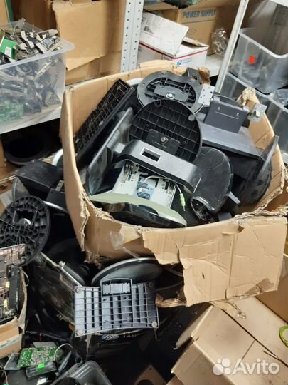 Ножки для мониторов