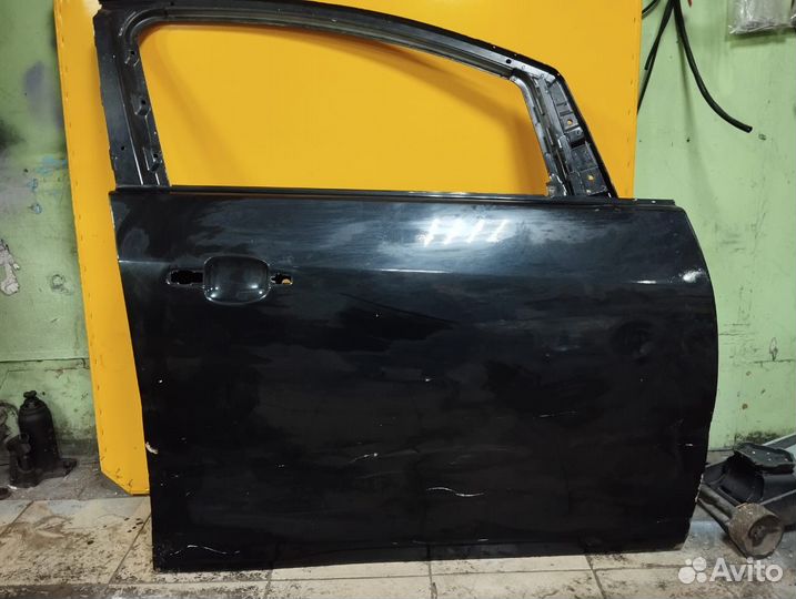 Дверь правая opel astra j