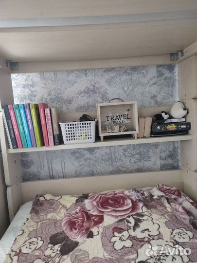 Кровать двухъярусная