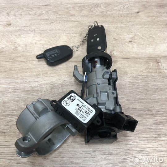 Замок зажигания на Opel Astra j