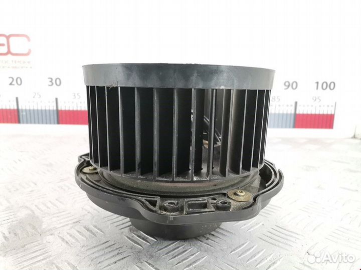 Моторчик печки Volvo S70 1999