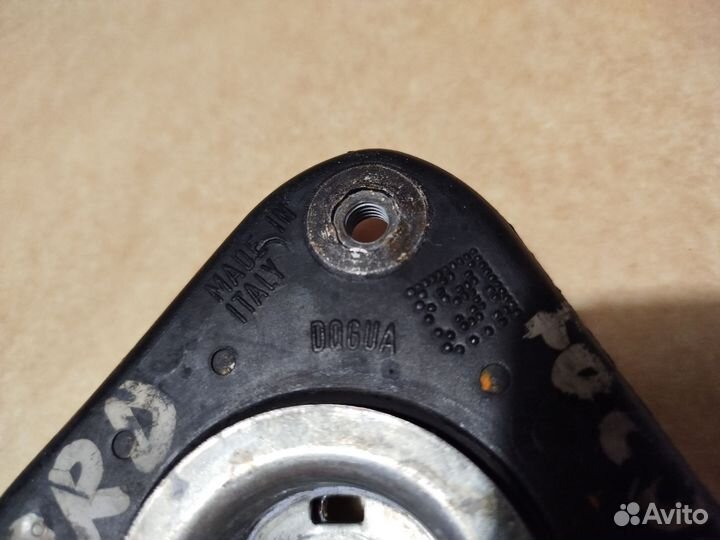 Опора амортизатора П/L Ford Focus 3