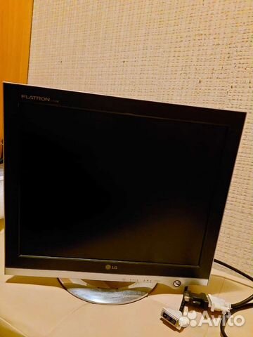 Монитор LG flatron L1720B