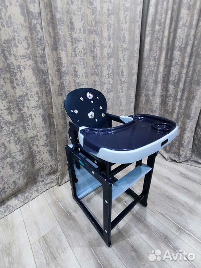 Кормильный столик