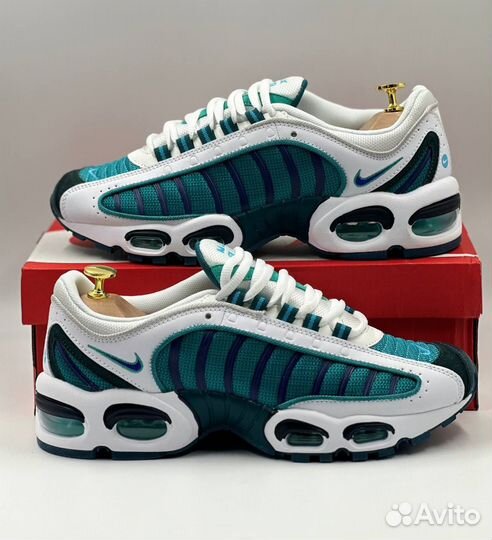 Новые кроссовки Nike Air Max Tailwind 4