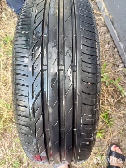 Bridgestone Turanza T001 215/60 R16