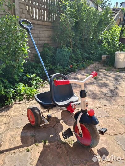 Велосипед трехколесный с ручкой Kettler