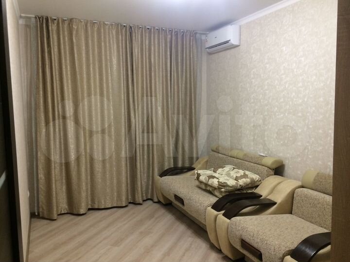 1-к. квартира, 42 м², 1/9 эт.