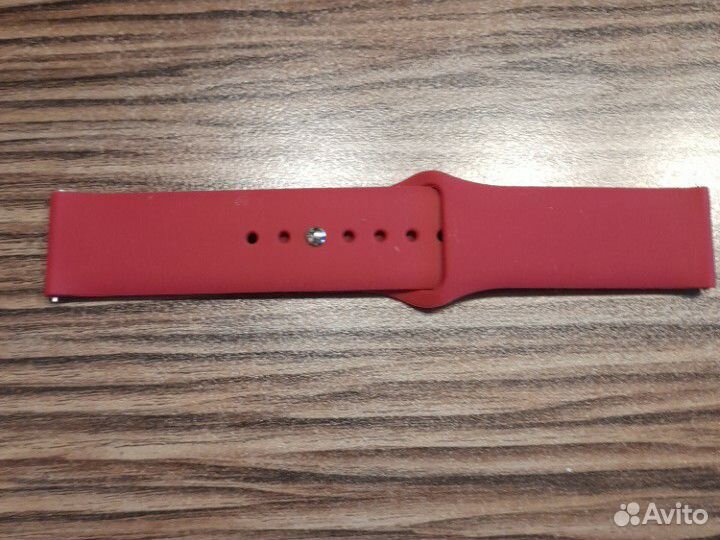 Ремешком силиконовый 22мм отдам за шоколадку