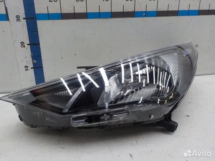 Фара левая Hyundai Solaris