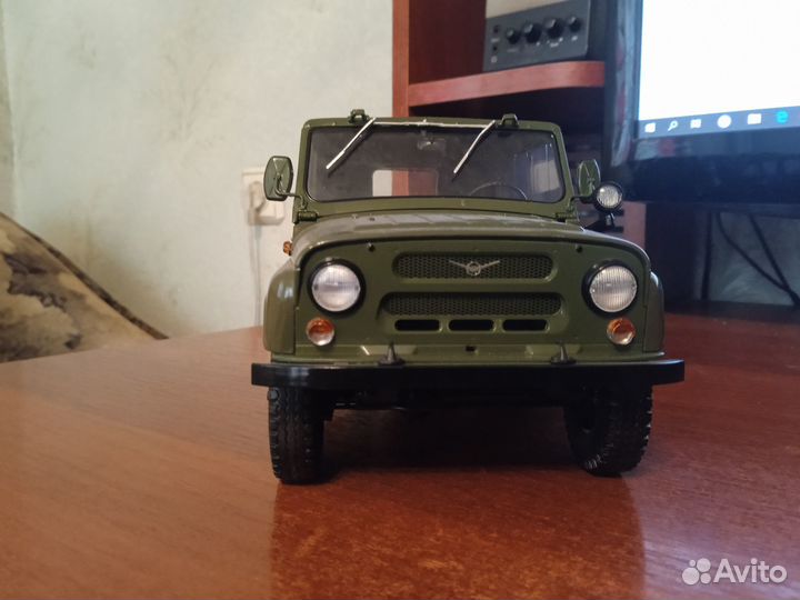 УАЗ 469 масштаб 1 18