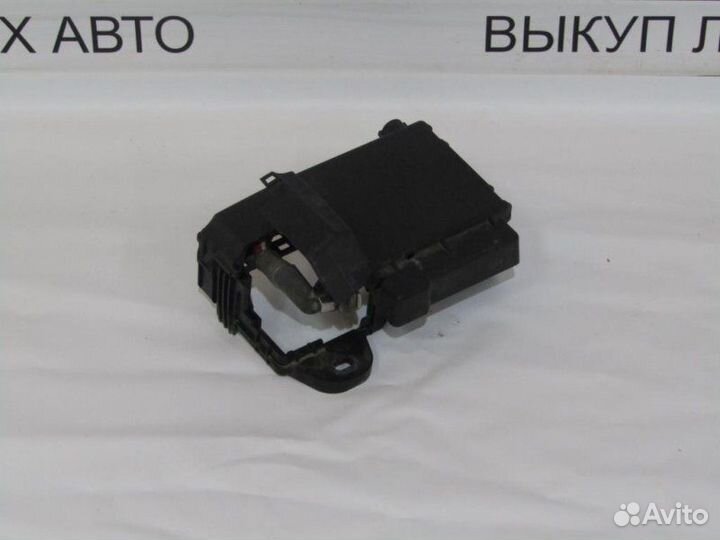 Блок предохранителей Chevrolet Cruze хетчбек