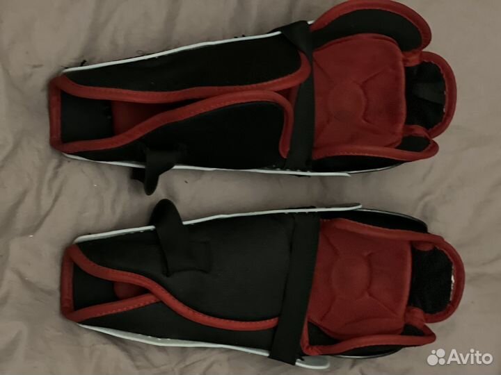 Щитки хоккейные Vapor 3.0 размер 11