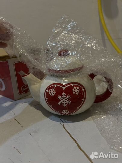 Чайник заварочный новый + сахарница и молочник