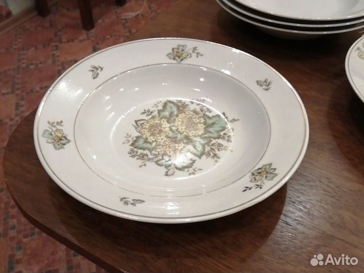 Тарелки СССР разные