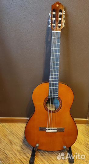 Классическая гитара yamaha CS40