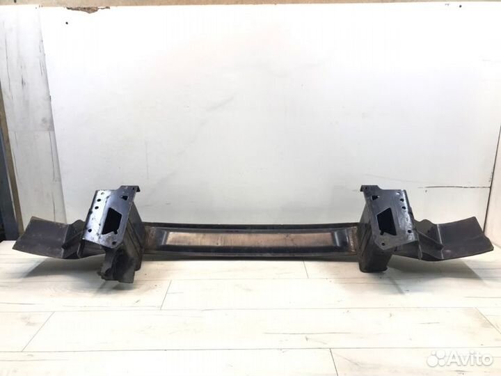 Усилитель бампера передний Mercedes Viano W639