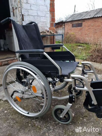 Инвалидная коляска прогулочная для улицы