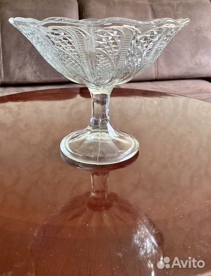 Фруктовница, конфетница, ваза на ножке