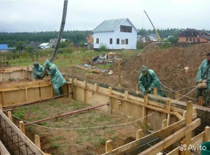 Бригада строителей