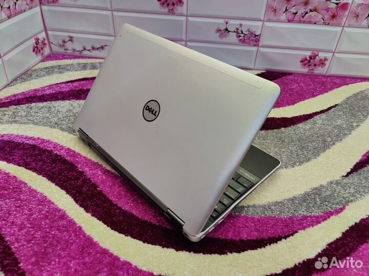 Ноутбук dell Intel Core i7/Intel HD Graphics 4600