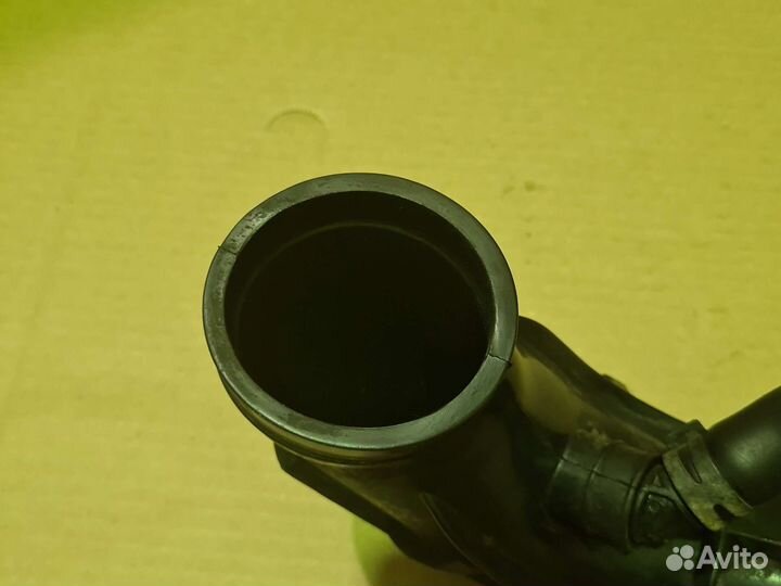 Патрубок воздушного фильтра LADA Granta