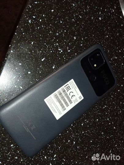 Телефон Poco c40