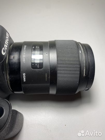 Зеркальный фотоаппарат canon 6d mark 2