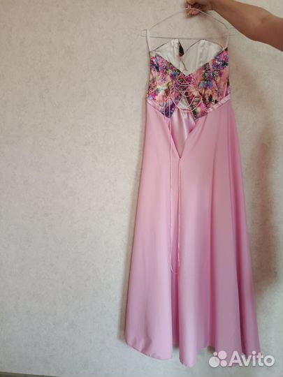 Нарядное платье