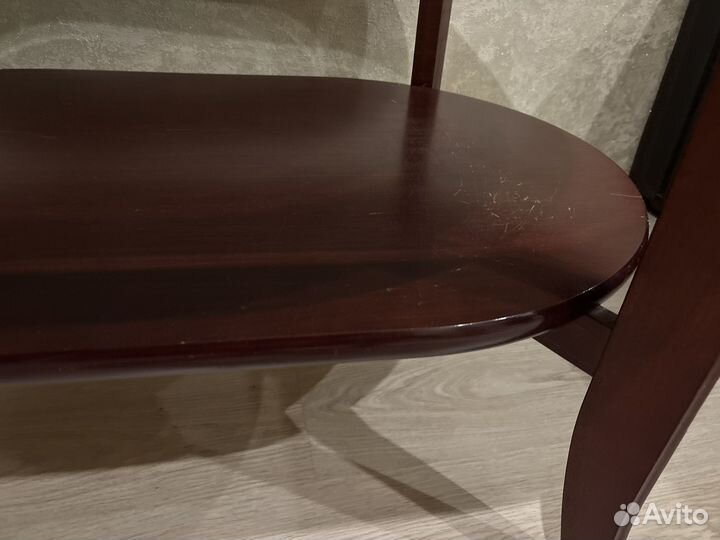 Журнальный столик