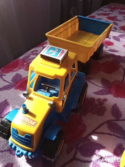 Машинки пакетом, трактор брудер