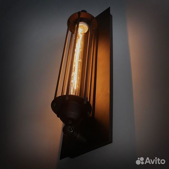 Лампа настенная