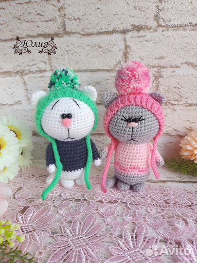 Котенок в шапке. Мягкая игрушка