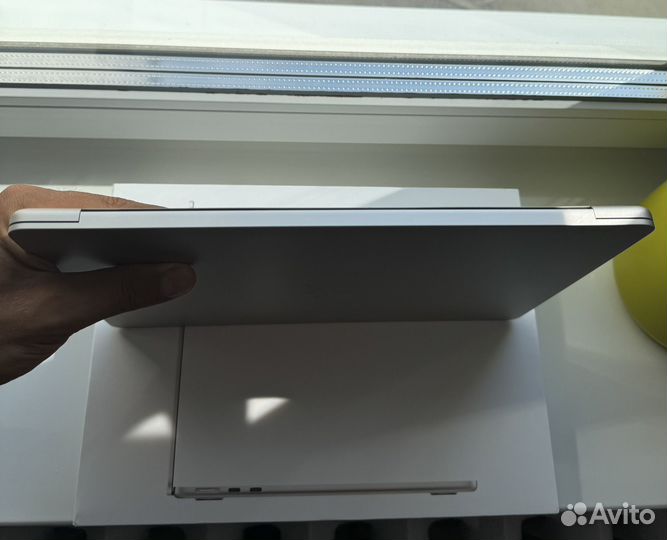 Apple MacBook air 13 2022 m2 256гб starlight