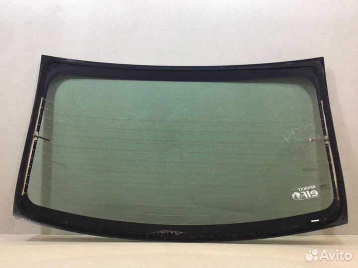 Стекло заднее Renault Logan II 2014