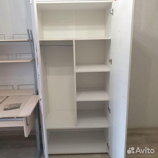 Шкаф в детскую для девочки