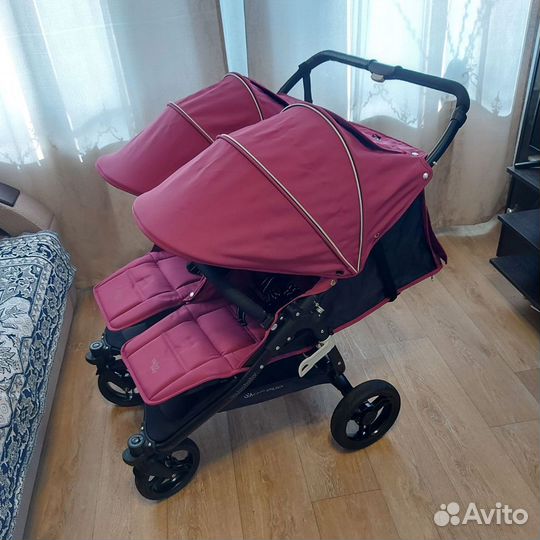 Коляска для двойни с 2мя люльками Valco Baby