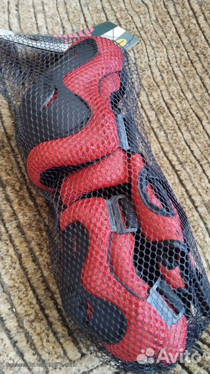 Защита коленей и локтей