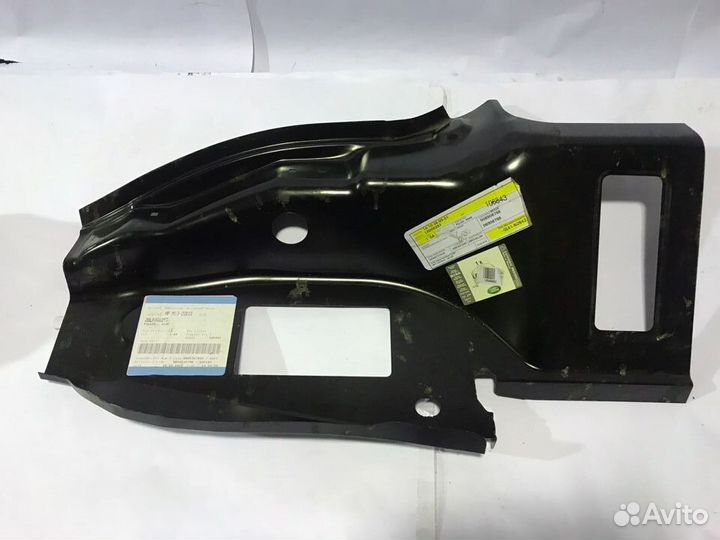 Задняя левая стойка Freelander 2