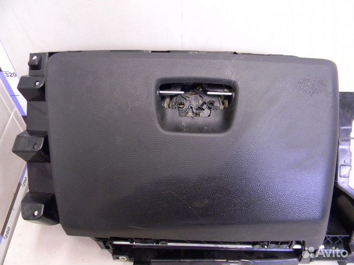 Бардачок 1-серия E87/E81 2004