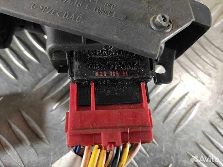 Блок управления стеклоподъемниками Renault Clio 1998-2008