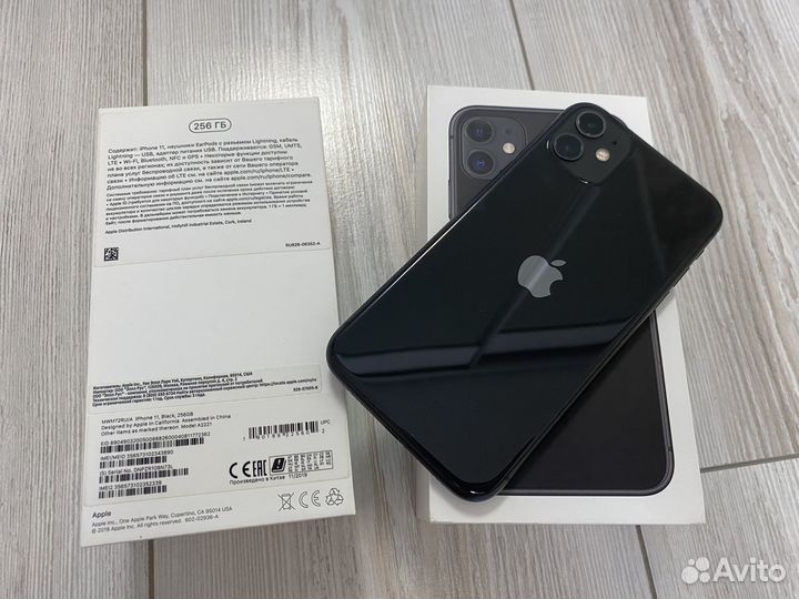 iPhone 11, 256 ГБ