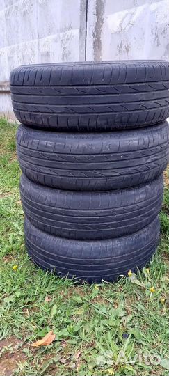Bridgestone Dueler H/P 215/65 R16 98